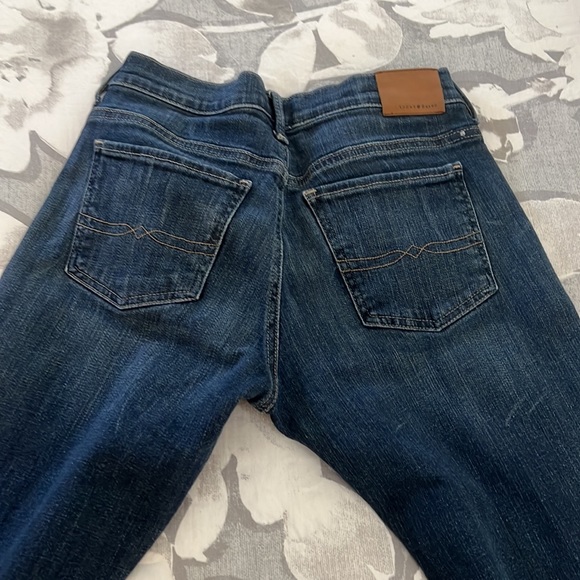 Lucky Brand Easy Rider Crop 26 - Picture 8 of 9